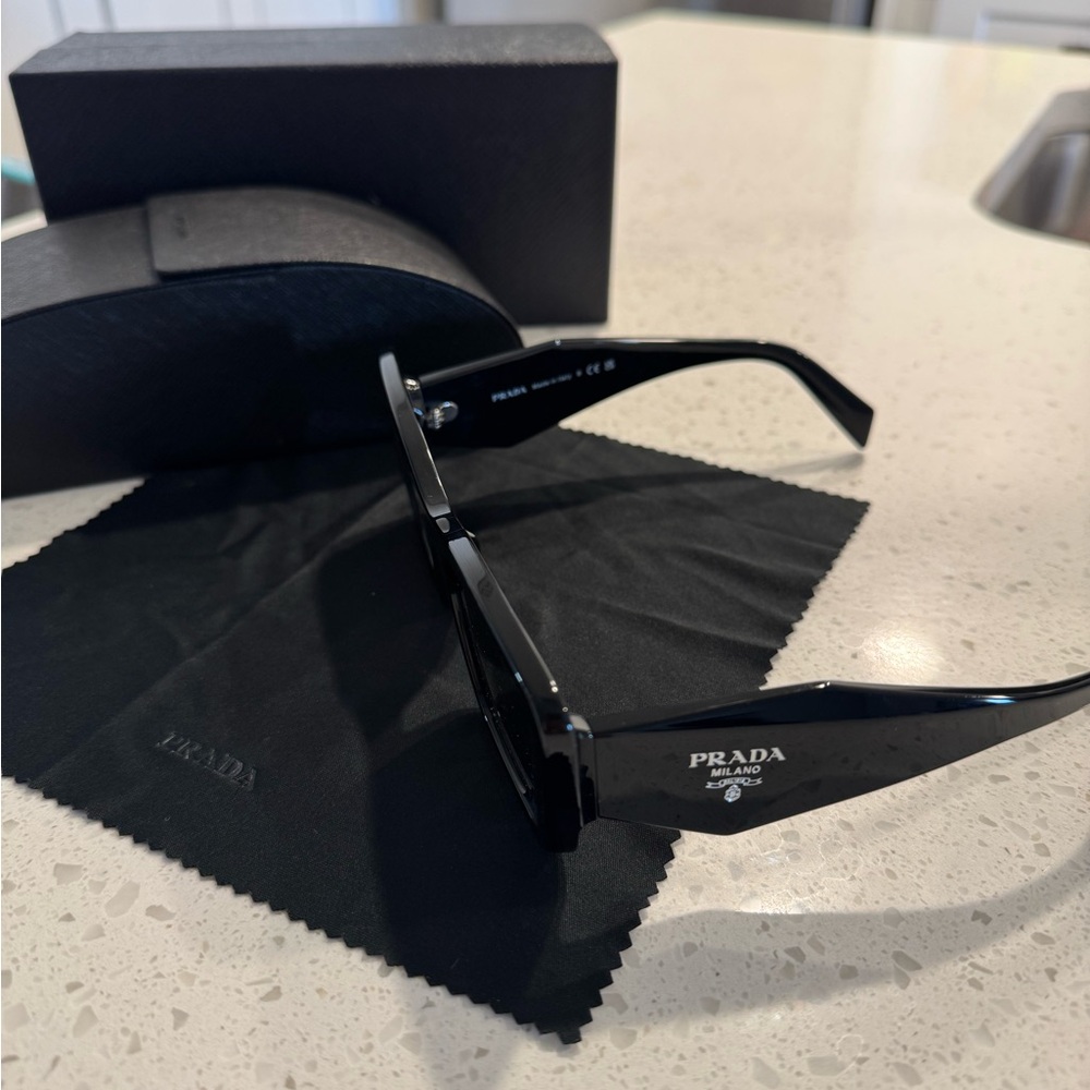 Prada Black Women's Sunglasses - Picture 10 of 16
